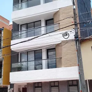 Apartamento Medellin- Cerca Al Poblado - 301, Medellín